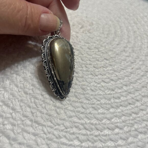 Beautiful APACHE PYRITE Handmade Sterling 925 Pendant/Chain #365D - Picture 3 of 3